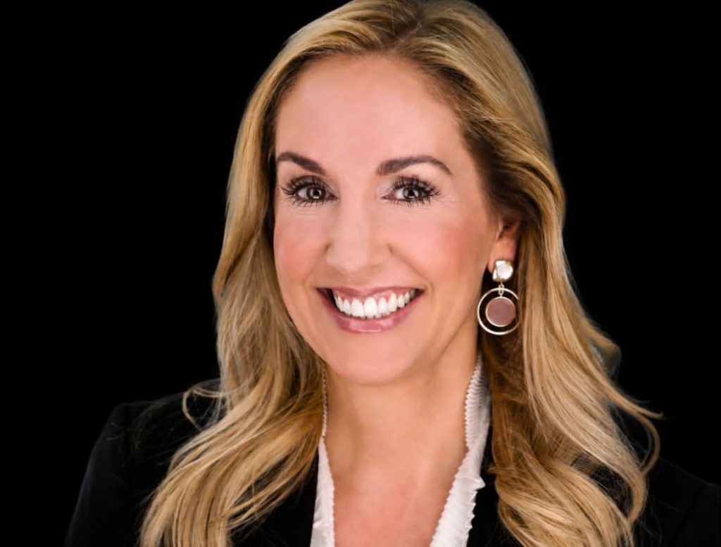 Professional Womans Headshot Las Vegas